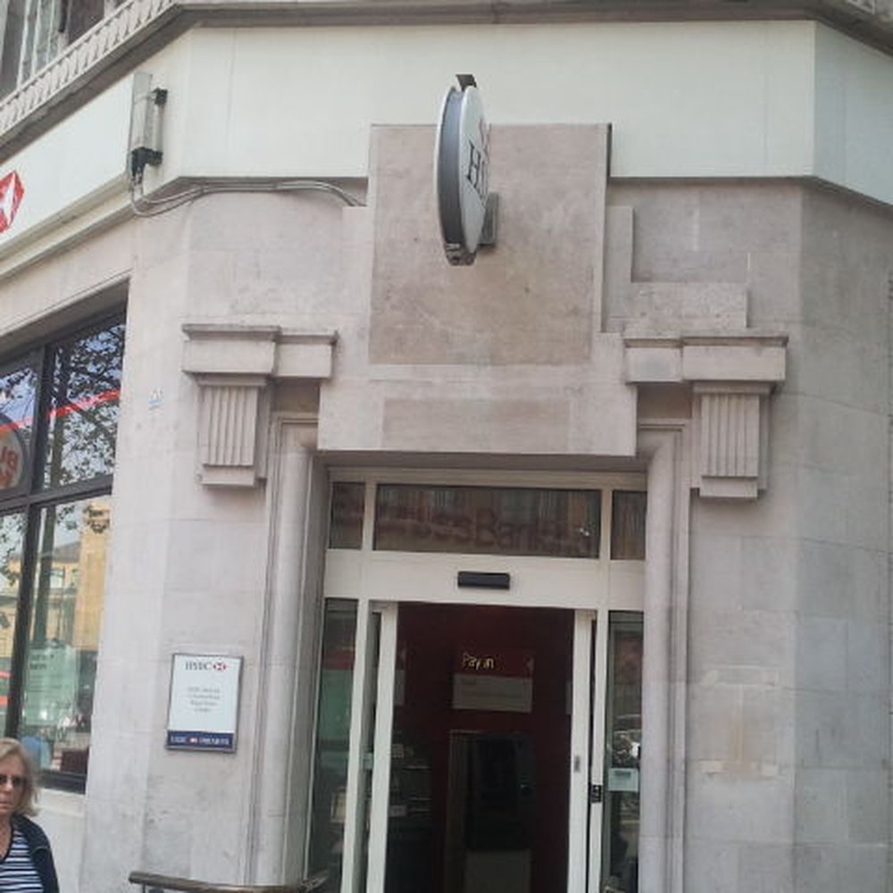 HSBC - Banks & Credit Unions Near Me - London, XGL