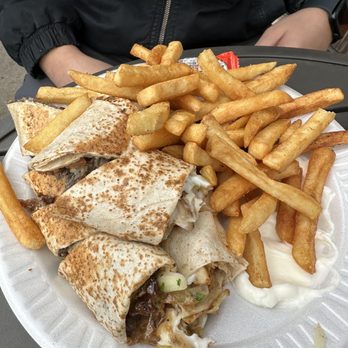 Reem Alsham - a plate of food on a table - Sandwiches Near Me - Paterson, New Jersey