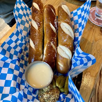 Willkommen - Pretzels - German Near Me - San Francisco, California Willkommen - Pretzels - German Near Me - San Francisco, California