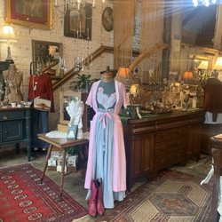 Full Circle Vintage Modern Market