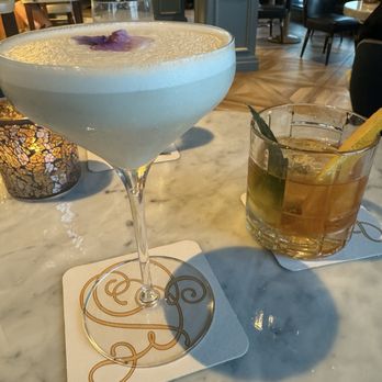 Enchanted Rose - Lounges Near Me - Lake Buena Vista, Florida