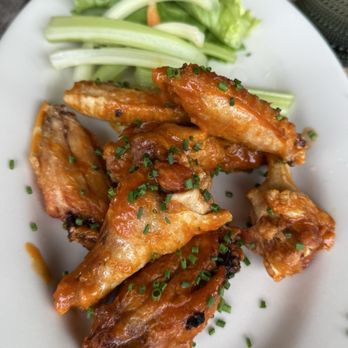 Daphne’s - chicken wings - New American Near Me - Westhampton Beach, New York