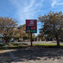 Speedway - Sign