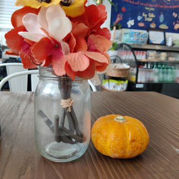 Scratch Kitchen - Cute Fall table decor - Breakfast & Brunch Near Me - Olney, Maryland