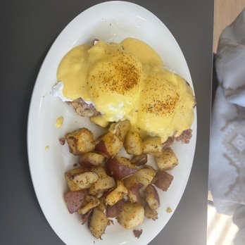 Eggs Up Grill - Founders Hash - Breakfast & Brunch Near Me - Richmond, Virginia