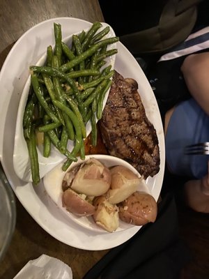 Lucky's Blind Fish Grill by null