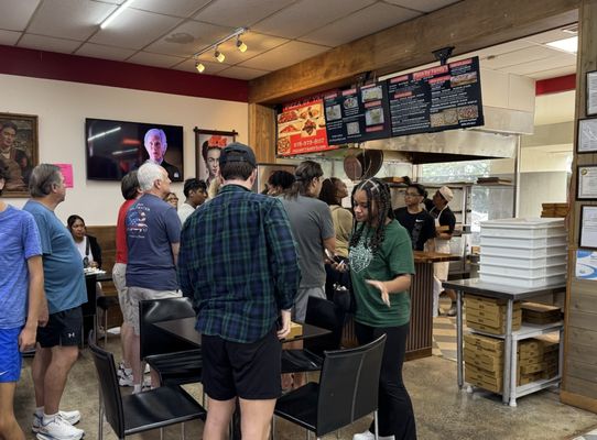 Pizza by Yandys (New York and detroit style pizza) by null