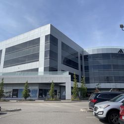 vaughan mills nike factory