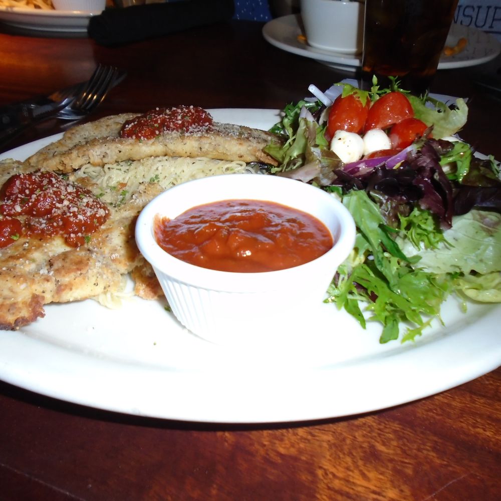 Charleston's - chicken - American Near Me - Mesa, Arizona