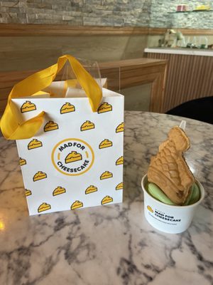 Mad for Cheesecake by null