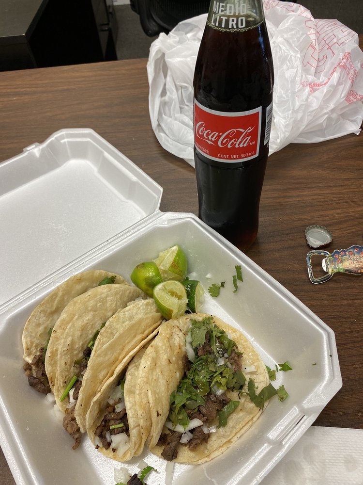 TAQUERIA EL REY TRUCK 885 S 72nd St, Omaha, Nebraska Food Trucks