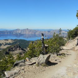 Scotts Peak - Trail with Crater Lake