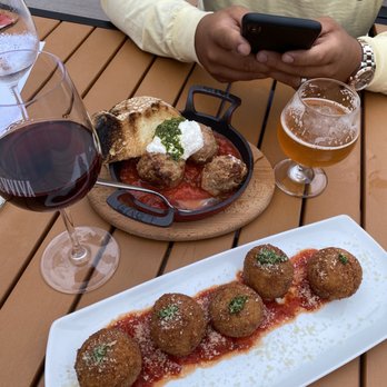 Evviva Trattoria - Pizza Near Me - Wrentham, Massachusetts Evviva Trattoria - Pizza Near Me - Wrentham, Massachusetts