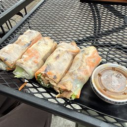 Chicken and shrimp spring roll Chicken and shrimp spring roll