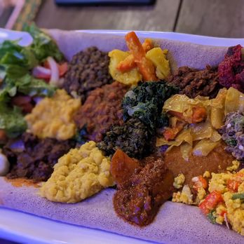 La Vegan - Veggie platter for one - Vegan Near Me - Toronto, Ontario La Vegan - Veggie platter for one - Vegan Near Me - Toronto, Ontario