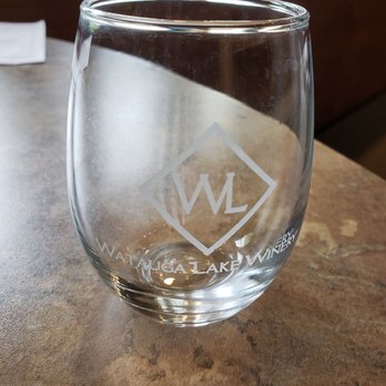 Watauga Lake Winery - Souvenir Wine Glass - Wineries Near Me - Butler, Tennessee Watauga Lake Winery - Souvenir Wine Glass - Wineries Near Me - Butler, Tennessee