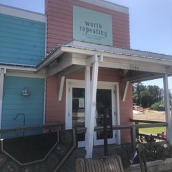 Worth Repeating Home Goods - Exterior entrance