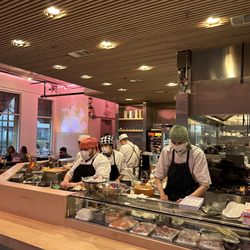 Shiro Japanese Sushi Bistro - Inside vibes