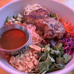 Bon Banh Mi - Cold Noodle Bowl