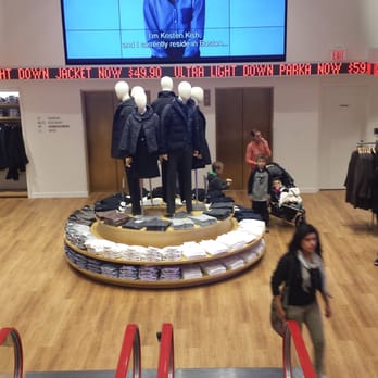 Uniqlo - Women's Clothing Near Me - Philadelphia, Pennsylvania Uniqlo - Women's Clothing Near Me - Philadelphia, Pennsylvania
