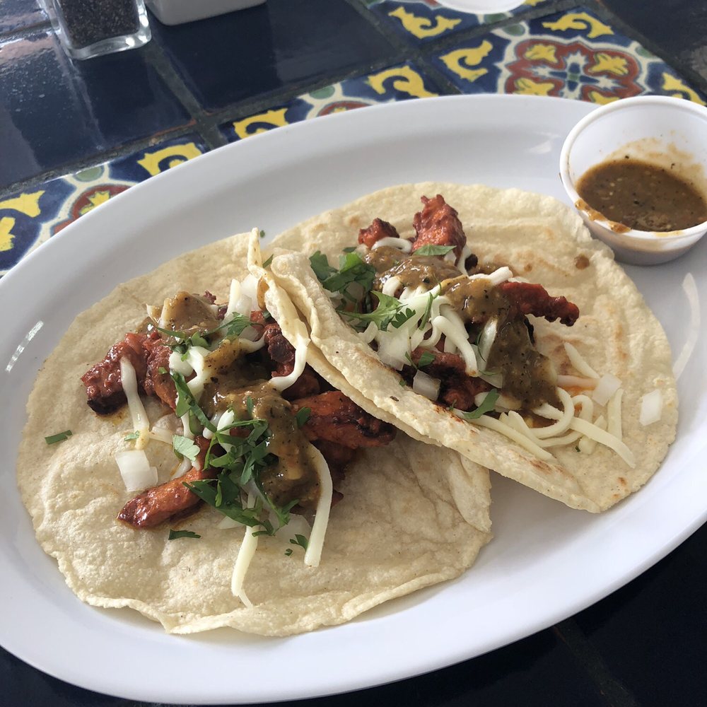 Don Pepe - Tacos al pastor con queso y cilantro y cebolla - Mexican Near Me - Houston, Texas Don Pepe - Tacos al pastor con queso y cilantro y cebolla - Mexican Near Me - Houston, Texas