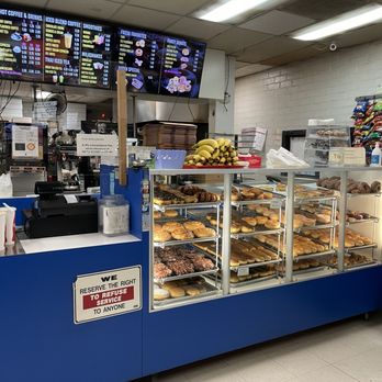Simone's Donuts - Donuts and menu right side - Donuts Near Me - Long Beach, California