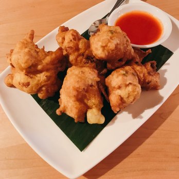 Soos - Cucur Syur: has a lot more batter than cauliflower. I feel like I'm just eating fried batter. - Malaysian Near Me - Toronto, Ontario