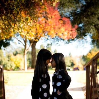 Pam Ellis Photography - Sister's Love - Photographers Near Me Pam Ellis Photography - Sister's Love - Photographers Near Me