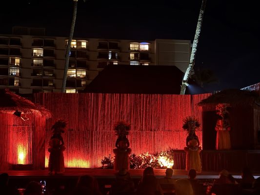 Myths of Maui luau by null