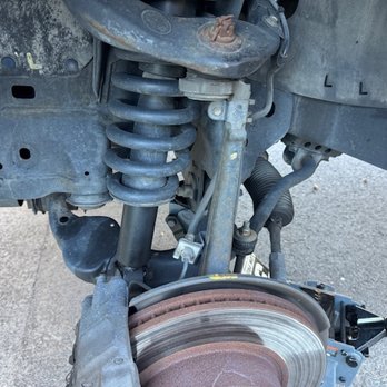 Sunshine Auto Repair - Shocks-strut before replacement - Auto Repair Near Me - Westminster, California Sunshine Auto Repair - Shocks-strut before replacement - Auto Repair Near Me - Westminster, California