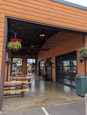 Hillsboro Downtown Station by null