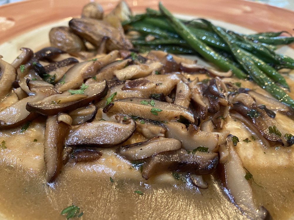 Social spots from Il Portico Ristorante & Bar