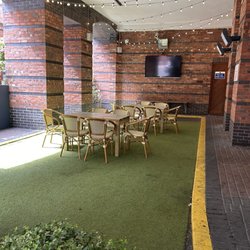 Camden Court Hotel