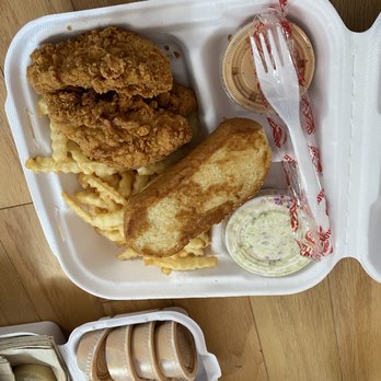 Raising Cane's Chicken Fingers - The Box Combo - 4 Chicken Fingers - Fast Food Near Me - Mount Pleasant, South Carolina Raising Cane's Chicken Fingers - The Box Combo - 4 Chicken Fingers - Fast Food Near Me - Mount Pleasant, South Carolina