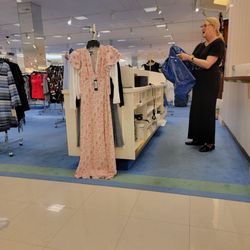 Von Maur