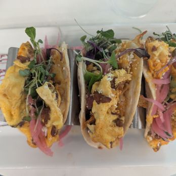 Senza Hotel - Breakfast Tacos - Hotels Near Me - Napa, California Senza Hotel - Breakfast Tacos - Hotels Near Me - Napa, California