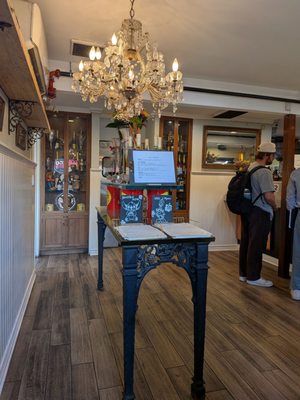 Aroma Coffee & Tea Co by null