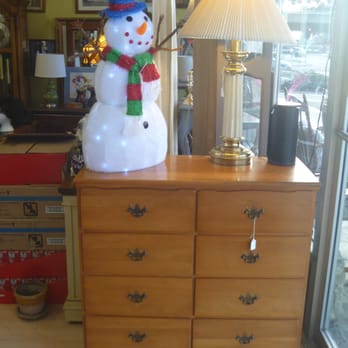 2nd Hand Treasures - 8 Drawer Dresser USA made - Antiques Near Me - Capistrano Beach, California 2nd Hand Treasures - 8 Drawer Dresser USA made - Antiques Near Me - Capistrano Beach, California