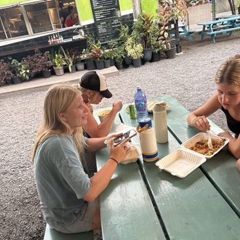 Suns Out Buns Out - Food Trucks Near Me - Kahului, Hawaii Suns Out Buns Out - Food Trucks Near Me - Kahului, Hawaii