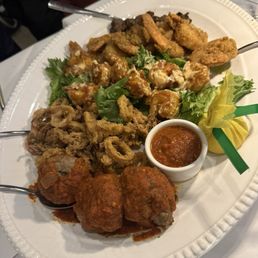 (Off the menu) Platter (Off the menu) Platter