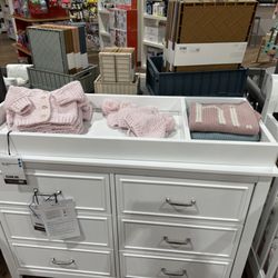West Coast Kids - Change table without change pad