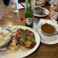 El Sabor Caribeno - Chueltas con arroz y y habichuelas