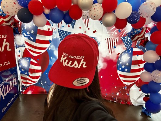 LA KUSH - Cannabis Dispensary by null