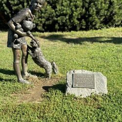Playground by the Sound - Mary and her dog Chip - Statue