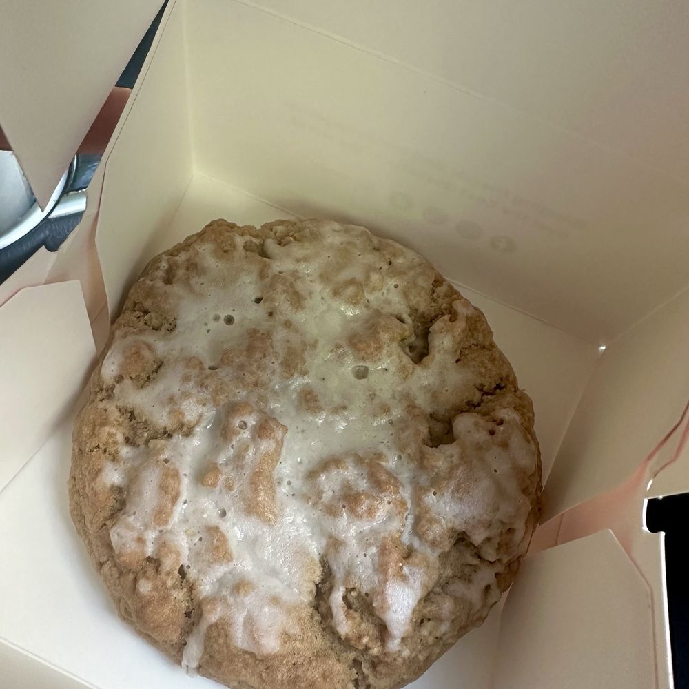 Crumbl - Pacific Commons - Iced oatmeal 10/10!!! - Bakeries Near Me - Fremont, California Crumbl - Pacific Commons - Iced oatmeal 10/10!!! - Bakeries Near Me - Fremont, California