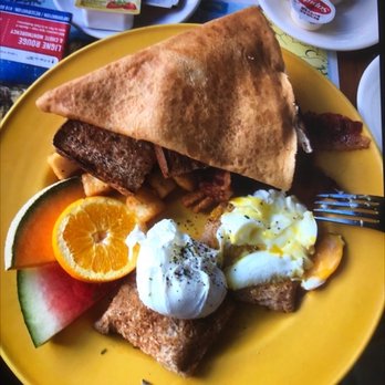 Au Petit Coin Breton - Classic Breakfast - Creperies Near Me - Quebec City, Quebec Au Petit Coin Breton - Classic Breakfast - Creperies Near Me - Quebec City, Quebec