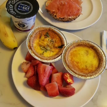 Grand Hyatt - Lox bagel, quiches, strawberries, etc (breakfast) in the Grand Club - Hotels Near Me - Seattle, Washington Grand Hyatt - Lox bagel, quiches, strawberries, etc (breakfast) in the Grand Club - Hotels Near Me - Seattle, Washington