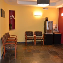 Bobby Shemirani, DDS, MS - Waiting room