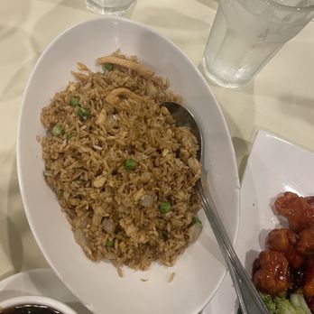 Evergreen On 38 - Chicken Fried Rice - Shanghainese Near Me - New York, New York Evergreen On 38 - Chicken Fried Rice - Shanghainese Near Me - New York, New York
