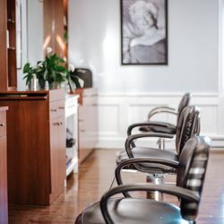 A Perfect Image Hair Salon - Salon